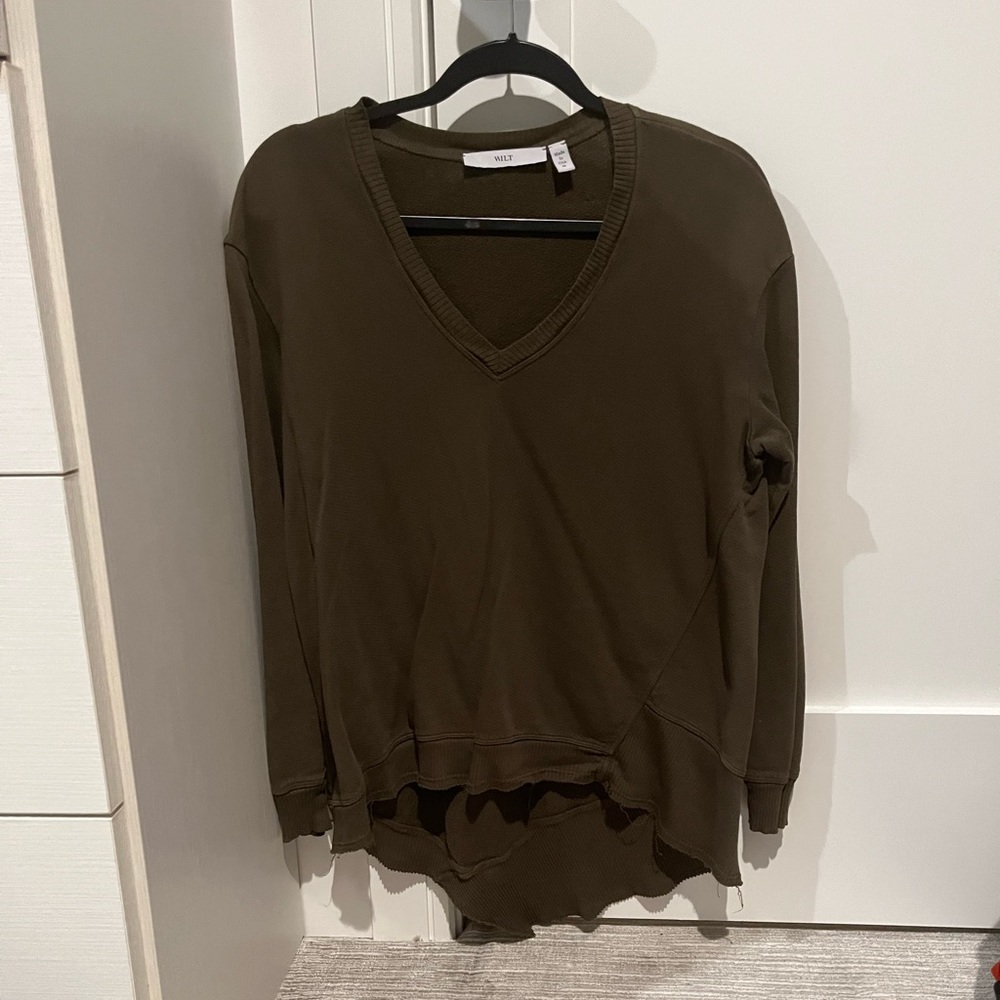 Wilt high low sweatshirt in olive green size medium
